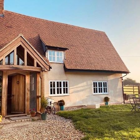 2 Beds & Living In Our Idyllic Country Cottage 베드퍼드 외부 사진