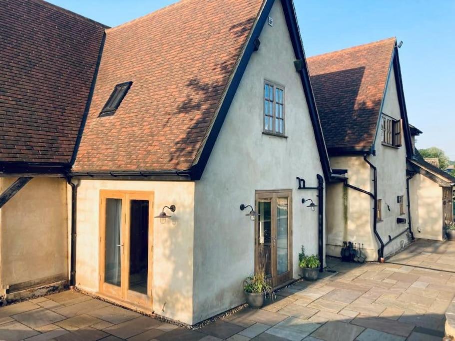 2 Beds & Living In Our Idyllic Country Cottage 베드퍼드 외부 사진